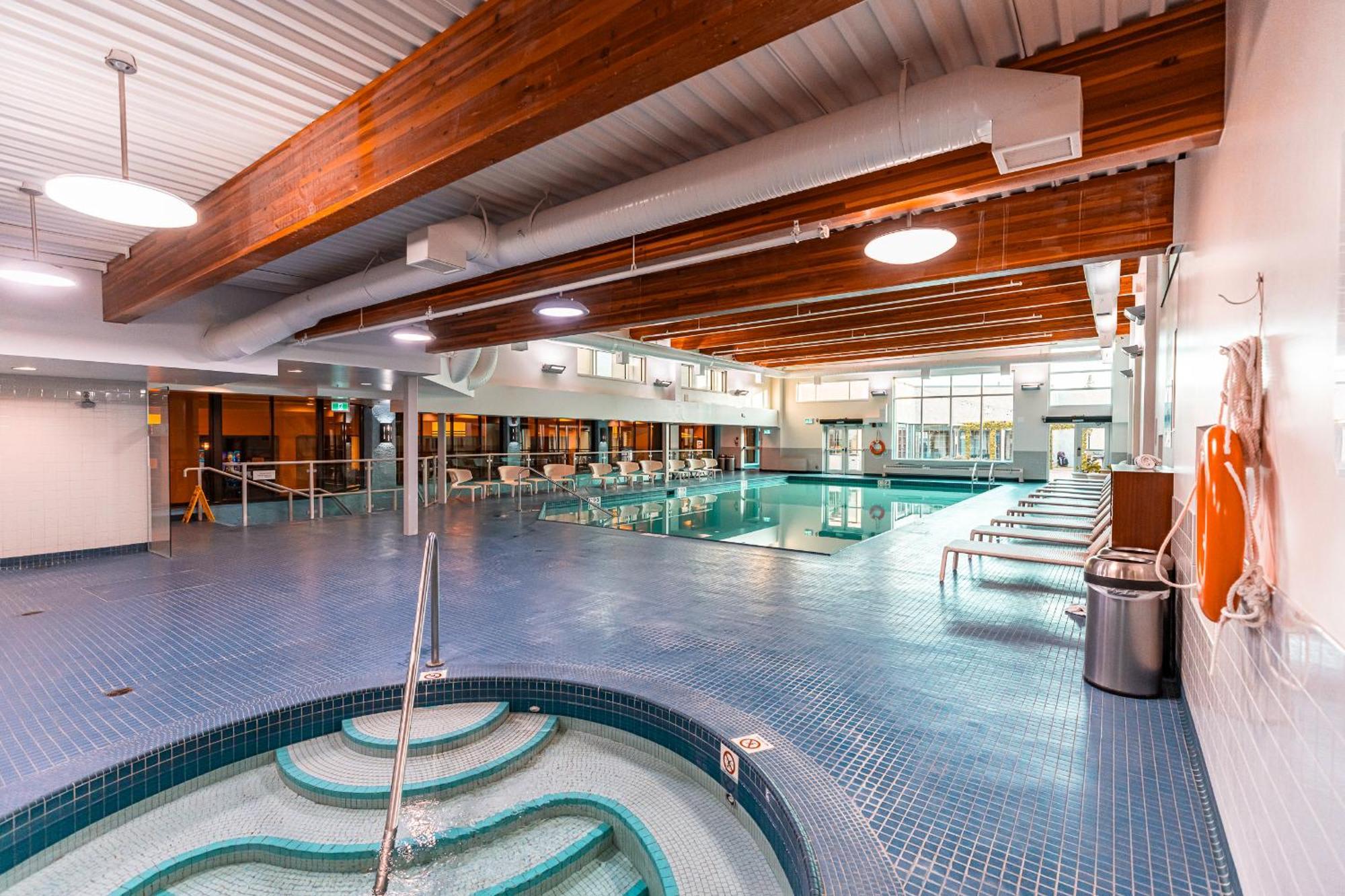 Red Deer Resort & Casino Exterior foto